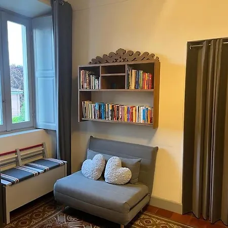 Charming Giancarla Стреза