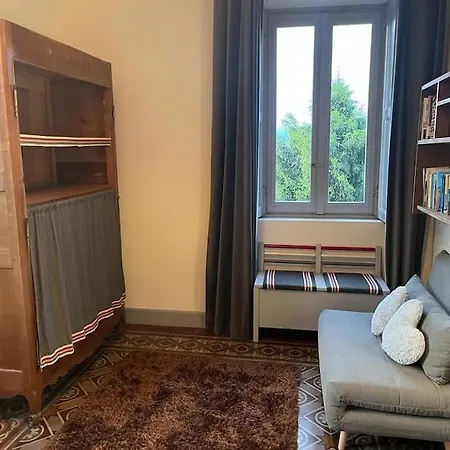 Charming Giancarla Стреза