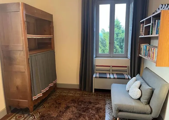 Charming Giancarla Стреза