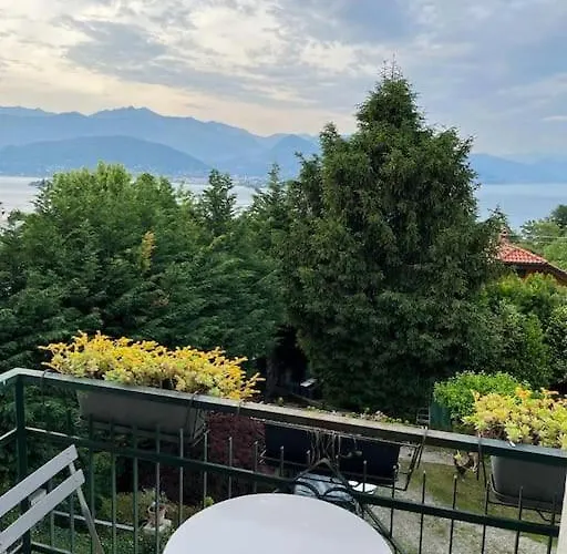 Vakantiehuis Charming Giancarla Stresa