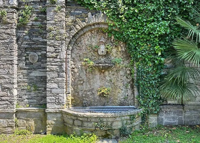 Charming Giancarla Стреза